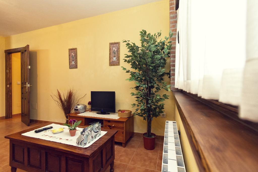 Apartamentos El Caseron Soto De Cangas Room photo